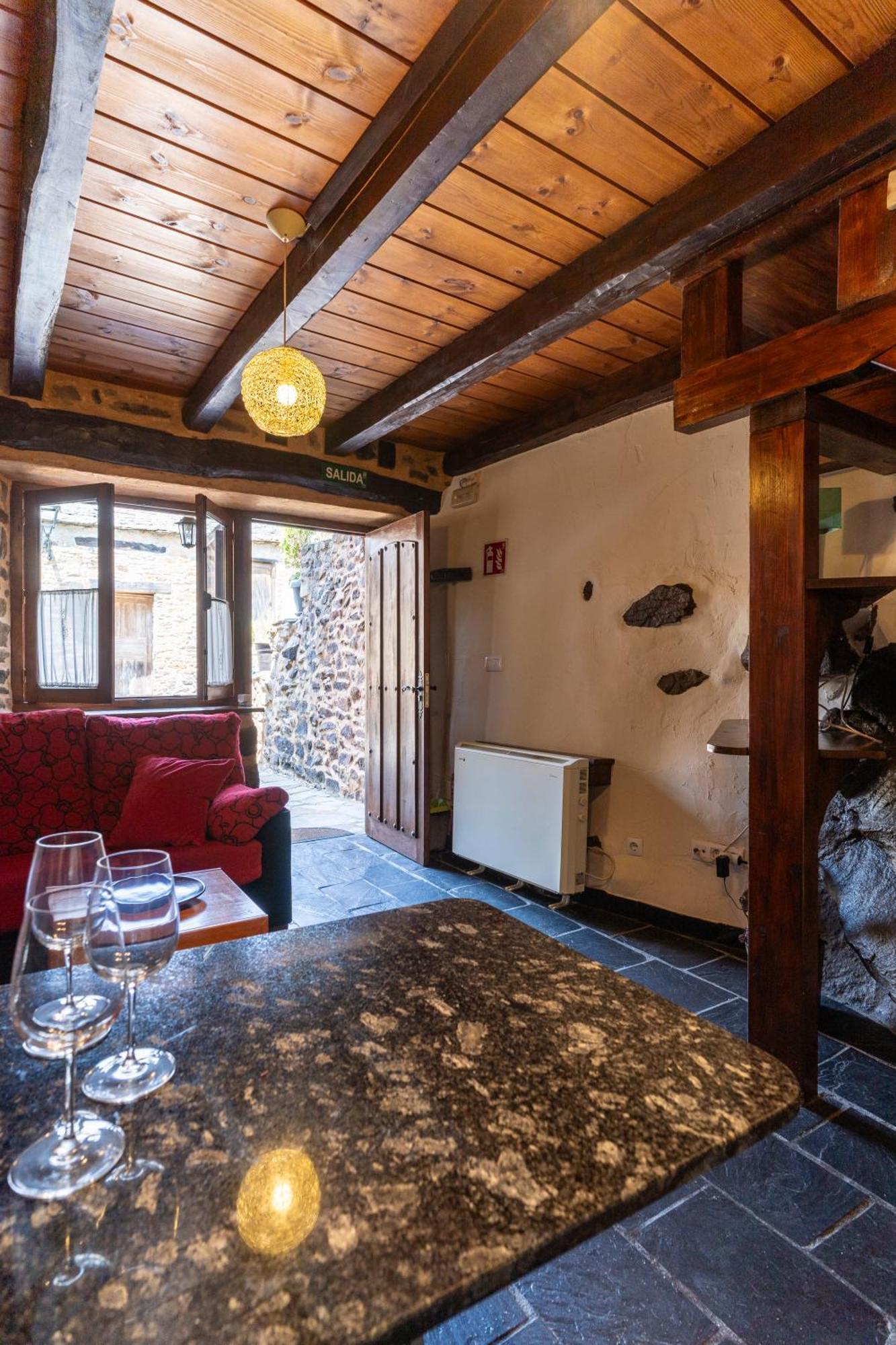 Casa De Turismo Rural Sardom3 Bembibre  Bagian luar foto